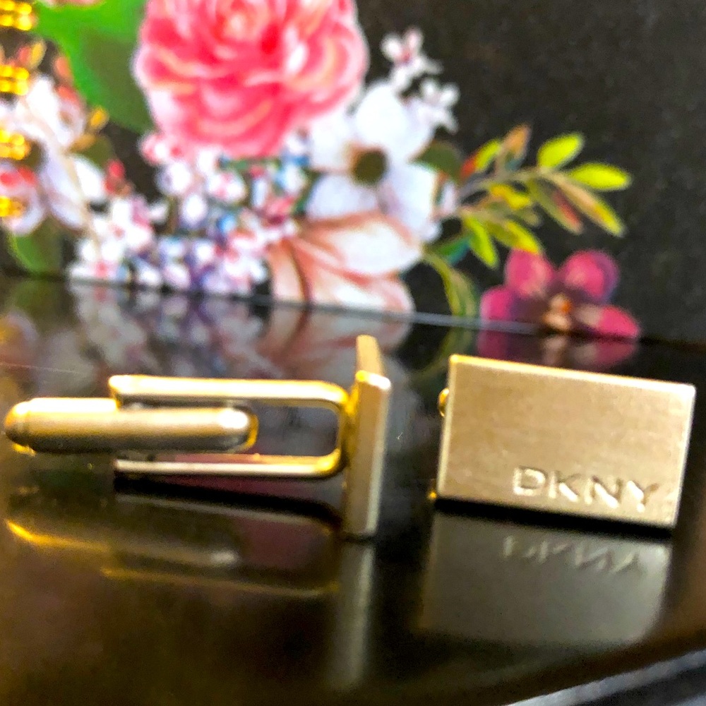 DKNY cuff links